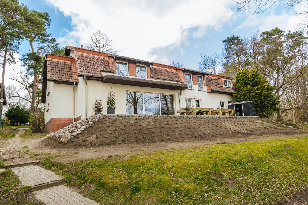 Xxl Ferienhaus Goldberger See - Sauna - 16 Personen Exterior photo
